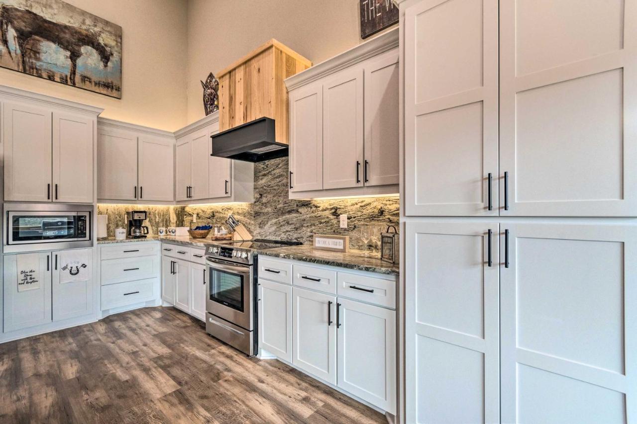 Upscale Riverfront Home With Beach And Fire Pit! Glenwood Exterior photo
