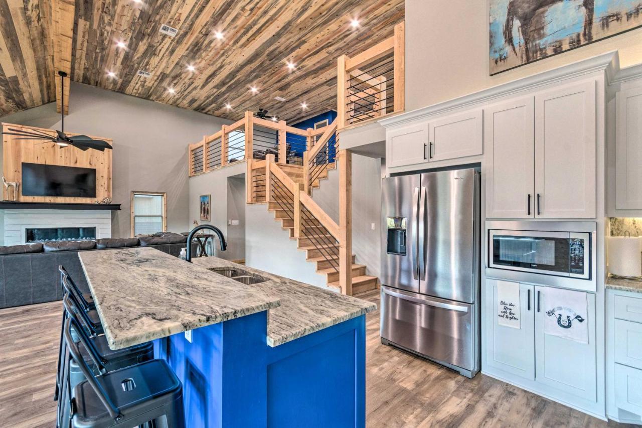 Upscale Riverfront Home With Beach And Fire Pit! Glenwood Exterior photo